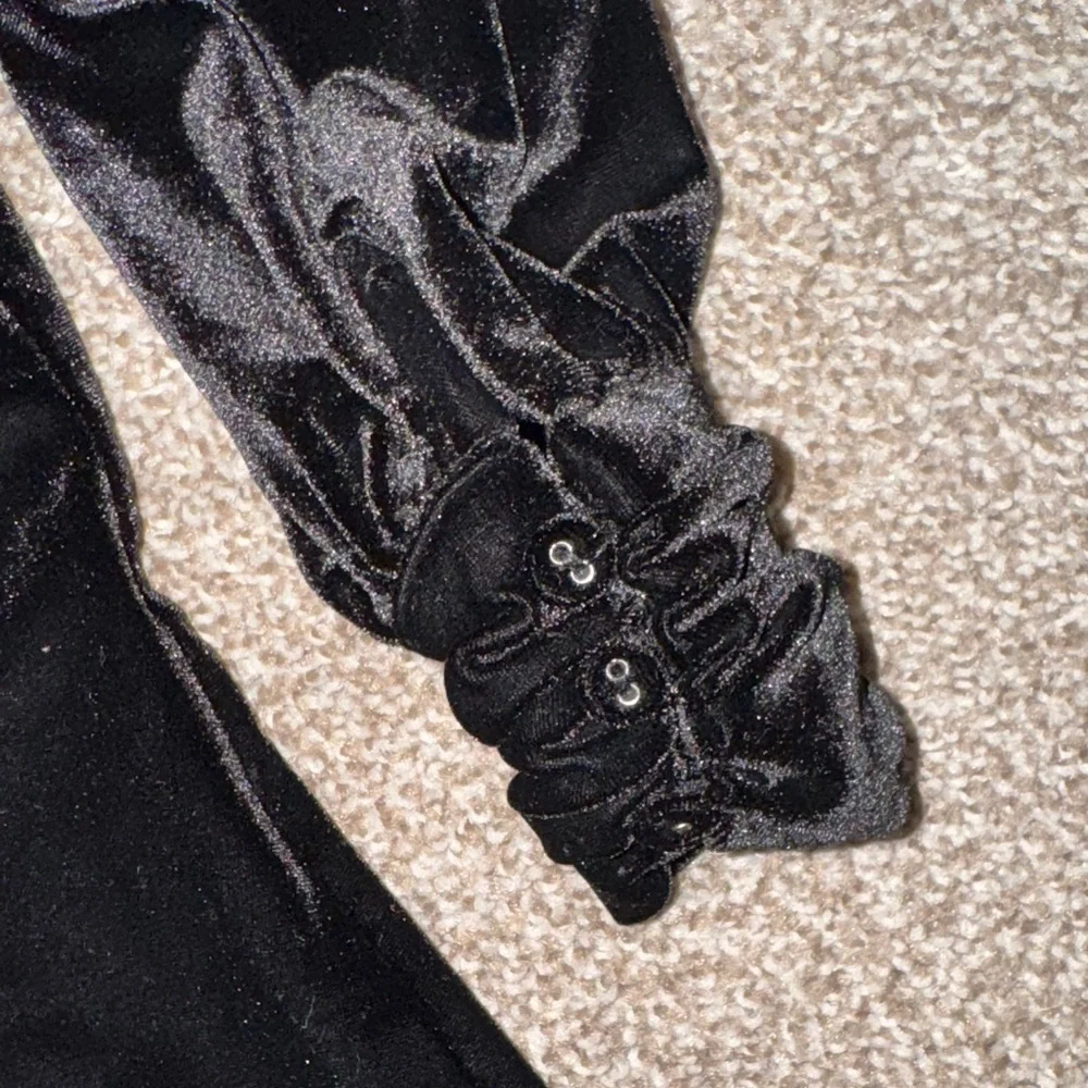 A Loves A Black Velvet Bow Kids Formal Dress Size 4 - Picture 8 of 8